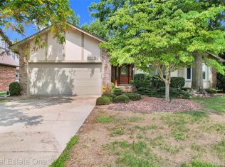 14945 Cadillac Dr, Shelby Township, MI 48315