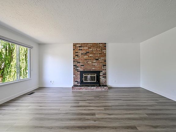 2nd image of 34580 Merlin Dr