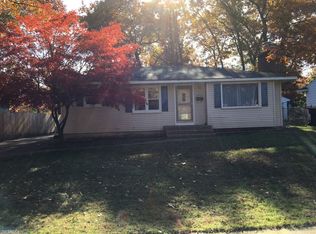 1452 Maplelawn St SW, Wyoming, MI 49509