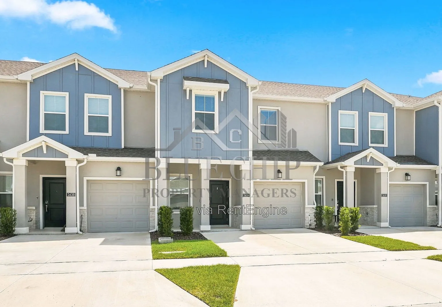 3 bed, 2.5 bath, 1834 sqft, $2,295 — Photo 2