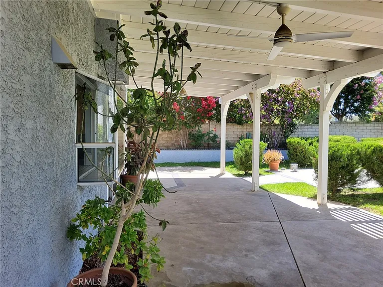 25540 Pembrook Pl — Photo 30
