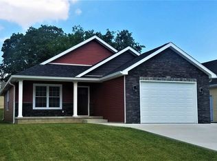 904 SW 1st St, Washington, IN 47501