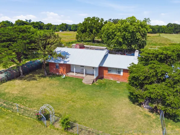 7703 N 447th Rd, Spavinaw, OK 74366