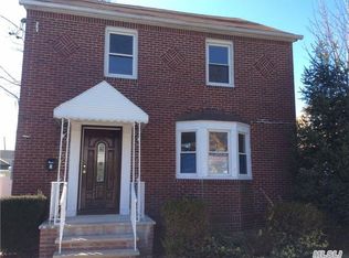 99JW Vermont St, Hempstead, NY 11550