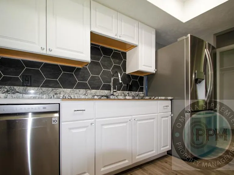 6204 S 140th Ave — Photo 5