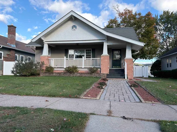 610 S Michigan St, Prairie Du Chien, WI 53821