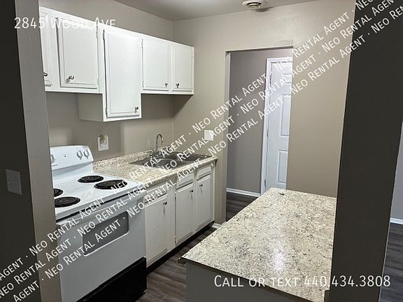 3rd image of 2845 Wood Ave