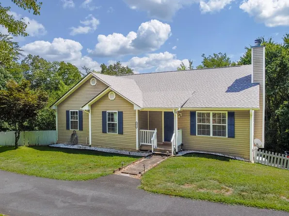 171 Briarcliff Dr, Sylva, NC 28779