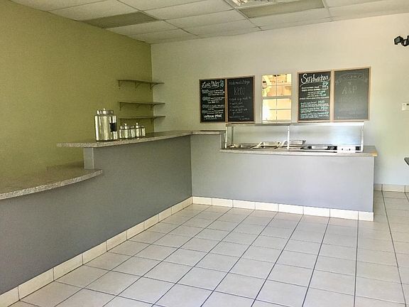 5th image of 239 W Saint Charles St
