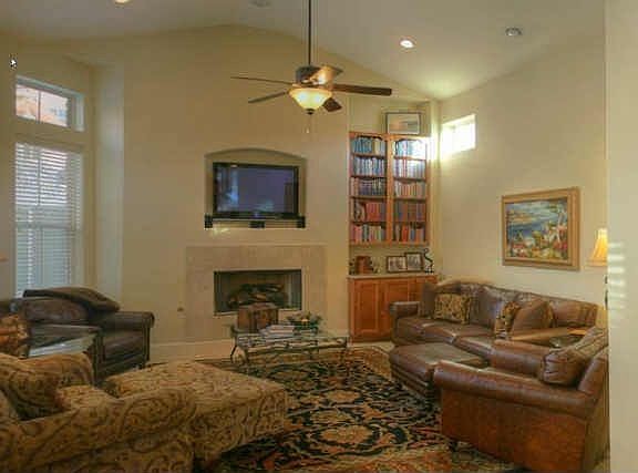 4th image of 25 Horseshoe Dr