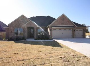 4608 Warbal Trl, Rogers, AR 72758