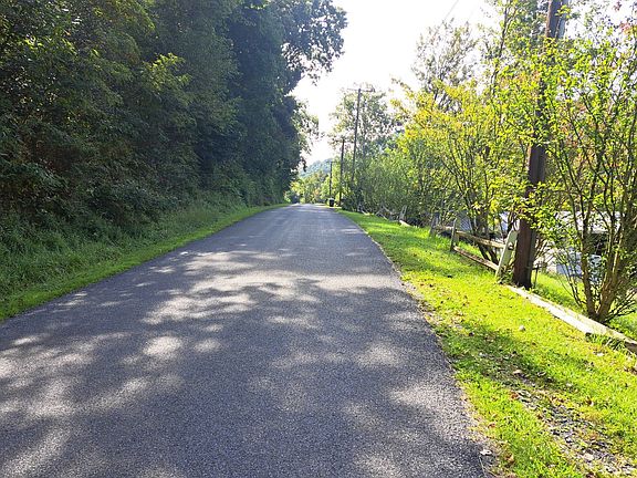 4th image of 7930 Warrior Ridge Rd
