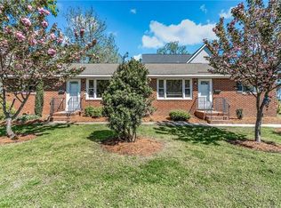 8005 Woodall Rd, Norfolk, VA 23518