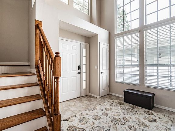 5th image of 5121 Sterling Manor Dr