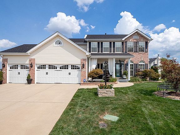 2nd image of 605 Wild Horse Creek Dr
