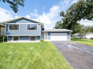 3052 16th St NW, New Brighton, MN 55112