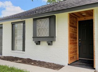 12010 Flushing Meadows Dr, Houston, TX 77089