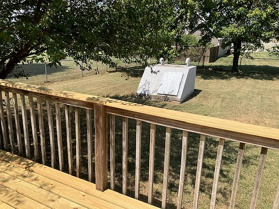 5th image of 1791 W Farm Road 102