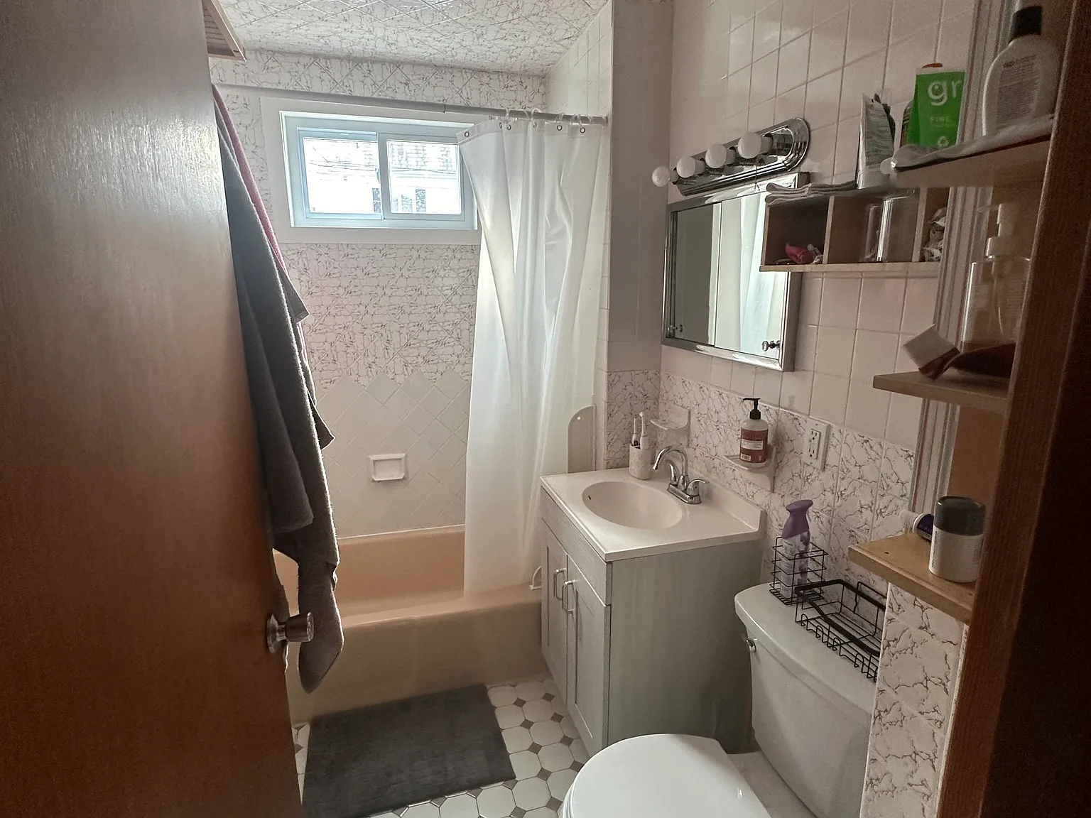 3 bed, $1,000 — Photo 3