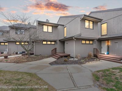 5427 Wild Oak Dr, East Lansing, MI, 48823
