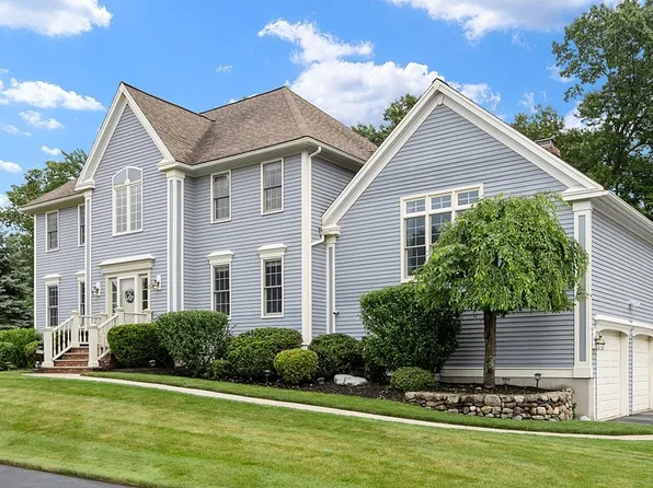 121 Sawyers Ln, Tewksbury, MA 01876