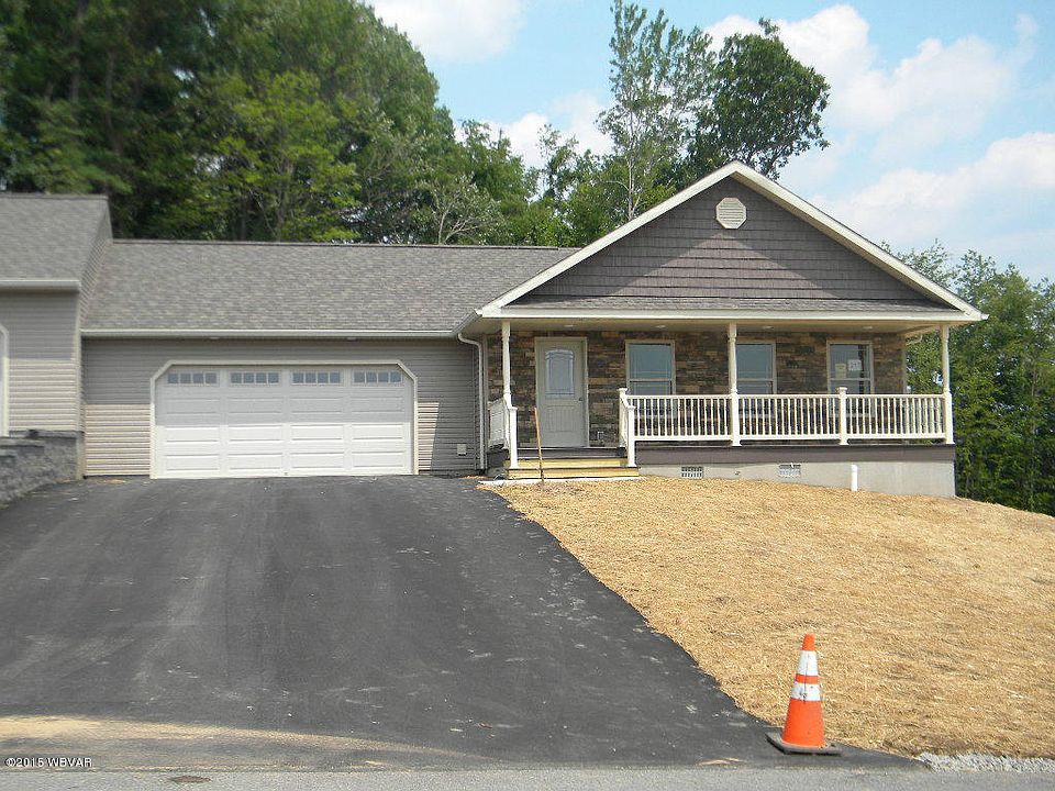 1st image of 217 Trinity Dr #49