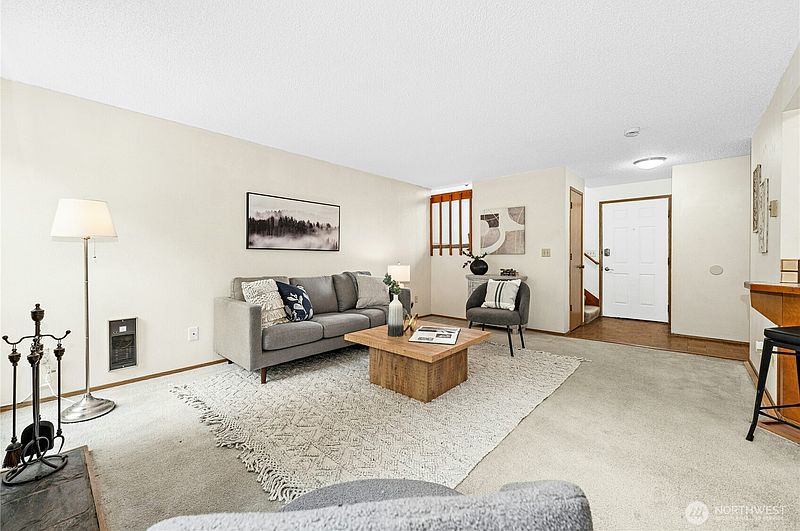 4th image of 15725 E 88th Avenue Ct E