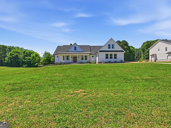 3rd image of 4275 Haynes Cir