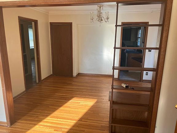 5th image of 3533 Girard Ave S APT 1