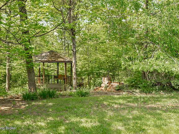 5th image of 4110 Suwanee Dr