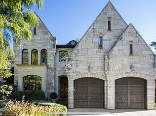 471 N Ridgeland Ave, Elmhurst, IL 60126