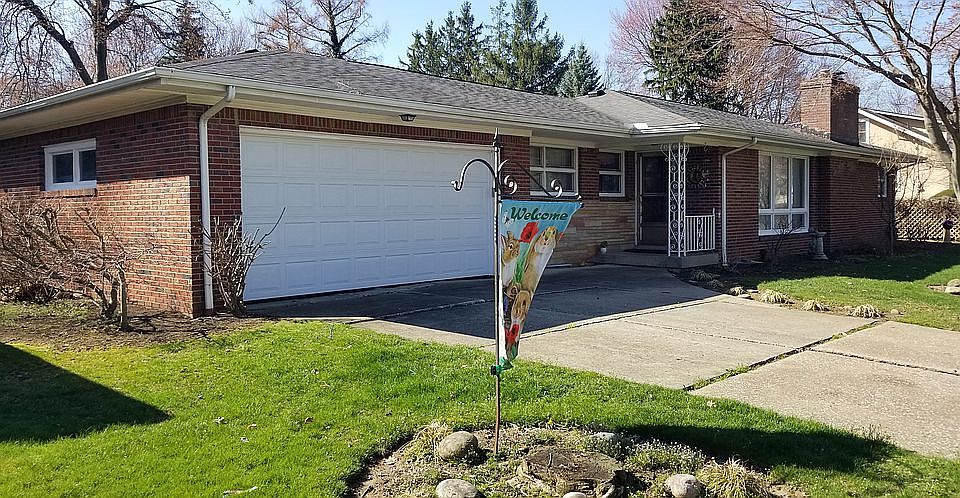 1st image of 3725 Meadow Dr