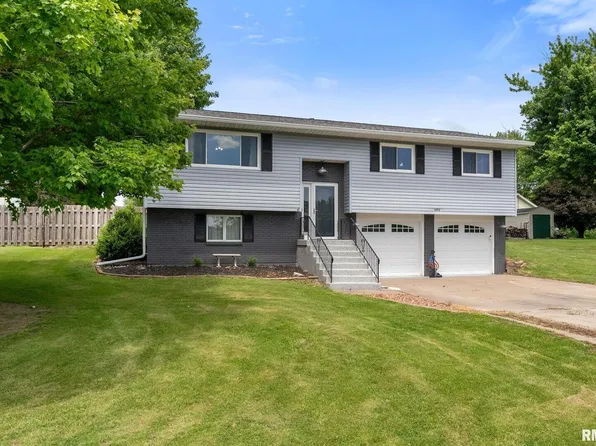 1409 10th Ave, Viola, IL 61486