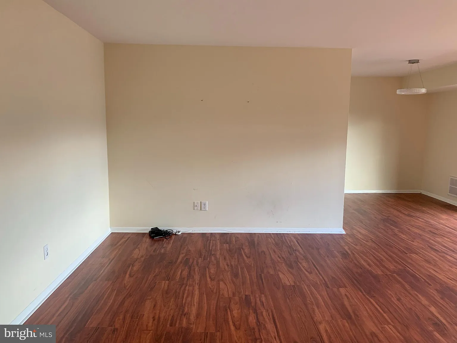 1 bed, 1.0 bath, 729 sqft, $1,800 — Photo 2
