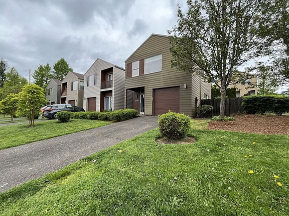 2nd image of 13758 SE Linden Ln
