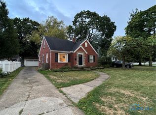 3303 Oakway Dr, Toledo, OH 43614