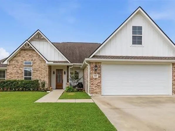 105 Pindo Palm Dr, Lumberton, TX 77657
