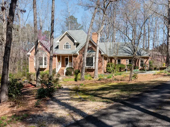3207 Still Meadows Ln, Buford, GA 30519