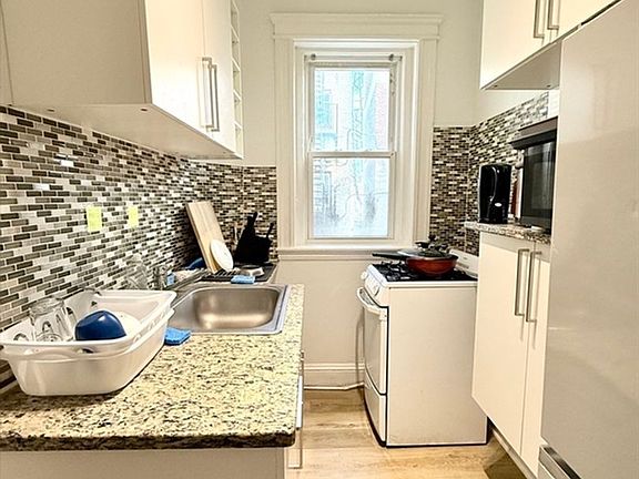 3rd image of 1840 Commonwealth Ave APT 6A
