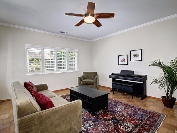 4th image of 8308 Briar Cliff Way