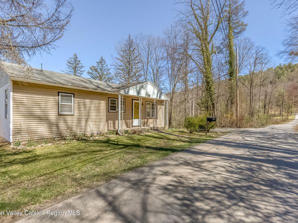59 Old Minnewaska Trail, Kerhonkson, NY 12446