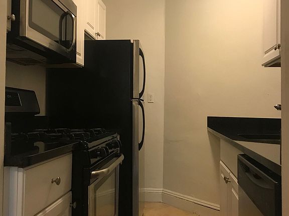 3rd image of 1840 Commonwealth Ave #26