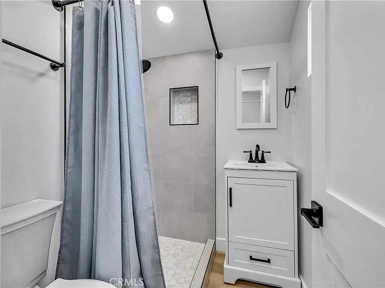 114 N Cornell Ave — Photo 6