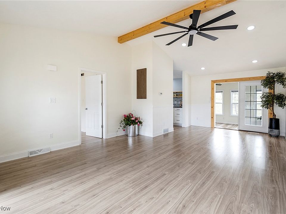 7526 Huntington Dr, Youngstown, OH 44512 | Zillow