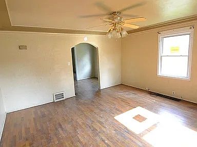 2nd image of 119 N Elm St APT 1