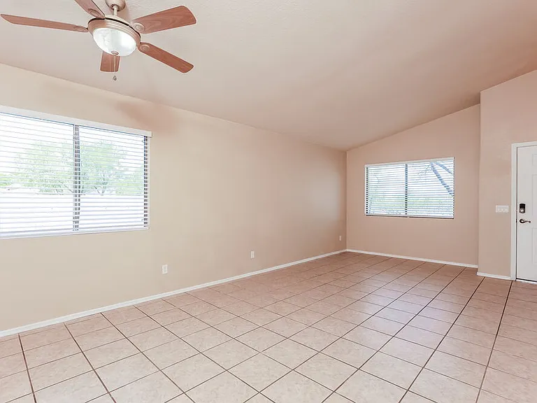 10462 E Dusky Willow Dr — Photo 5