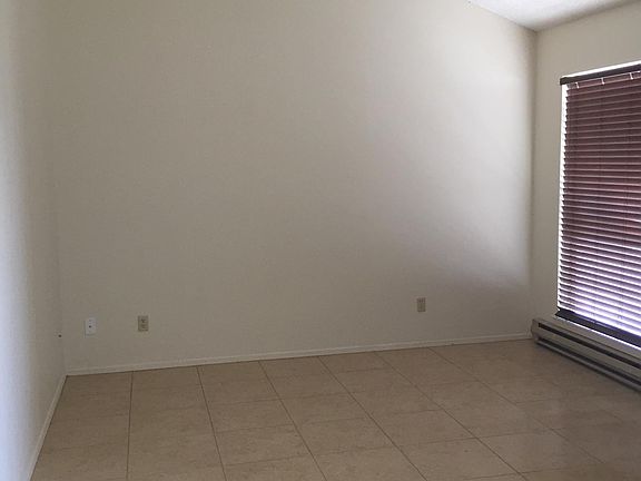 4th image of 3119 Hillrise Dr APT A