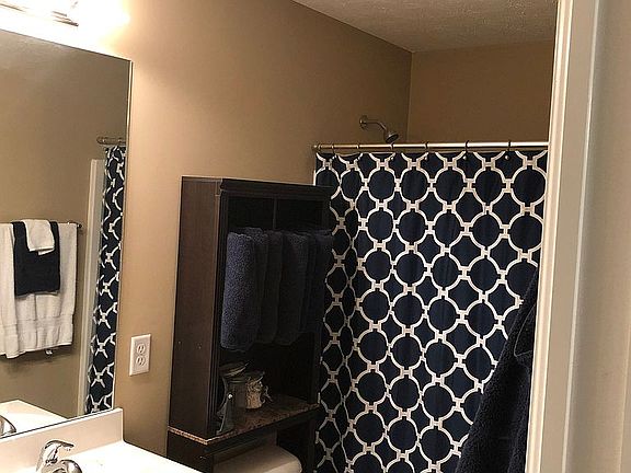 3rd image of 175 Teal Ct