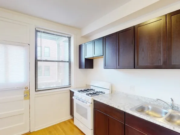5237-5245 S. Kenwood Avenue