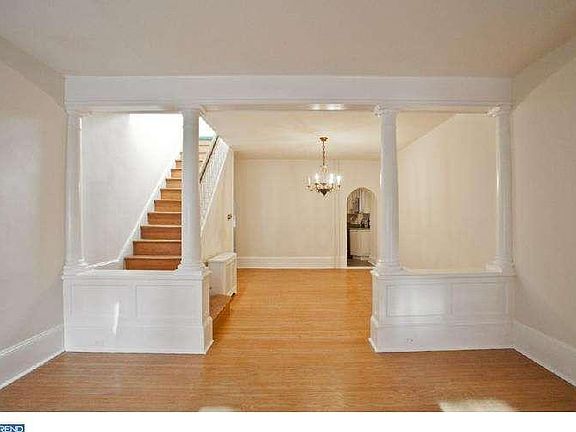 5th image of 3438 Sunnyside Ave